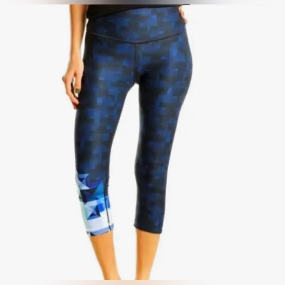 NWT Wear with Heart x Peloton Women's Navy and Light Blue Capri Leggings - Picture 3 of 9